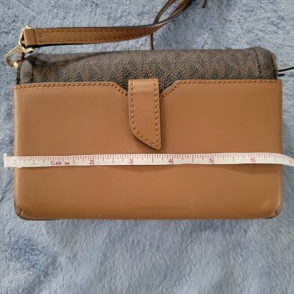 Michael Kors MK Small Phone Crossbody Bag Adjustable, Pockets, Card Holder - Picture 12 of 13
